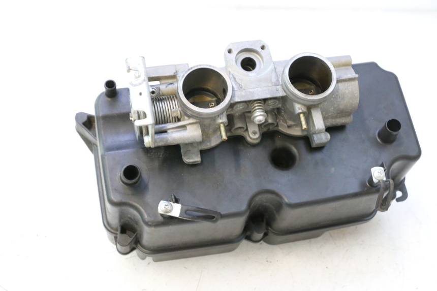 photo de INJECTIE HONDA FJS SILVER WING SILVERWING 400 (2005 - 2008) - Andere kijkhoek