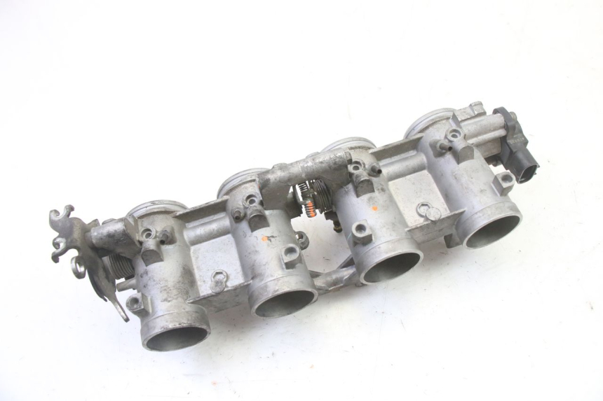 photo de INJECTIE YAMAHA FZ6 FAZER S2 600 (2007 - 2011) - Technische close-up