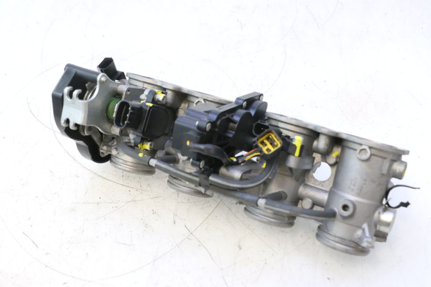 photo de INJECTIE YAMAHA FZ8 800 (2010 - 2016) - Kenmerkende details