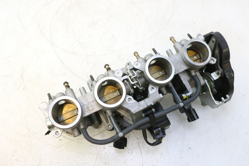 photo de INJECTIE YAMAHA FZ8 800 (2010 - 2016) - Zoom op componenten