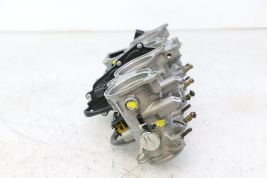 photo de INJECTIE YAMAHA FZ8 800 (2010 - 2016) - Andere kijkhoek