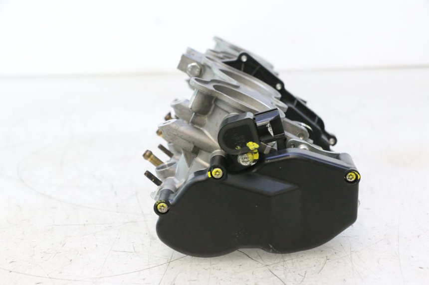photo de INJECTIE YAMAHA FZ8 800 (2010 - 2016) - Overzicht