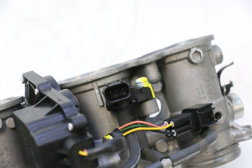 photo de INJECTIE YAMAHA FZ8 800 (2010 - 2016) - Staat van het oppervlak