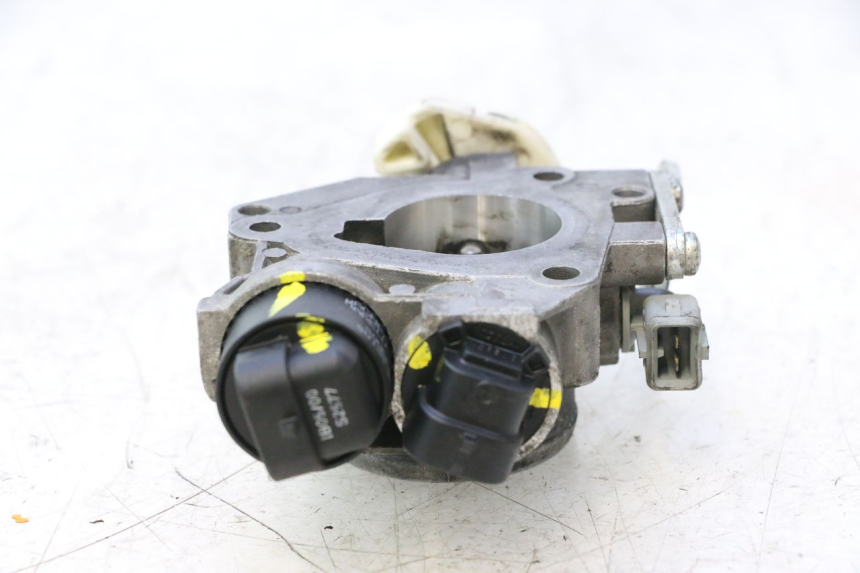 photo de INJECTIE GILERA GP 800 (2007 - 2013) - Technische close-up