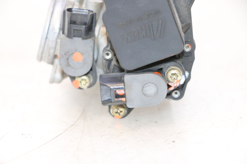 photo de INJECTIE SUZUKI GSR 600 (2005 - 2012) - Staat van het oppervlak