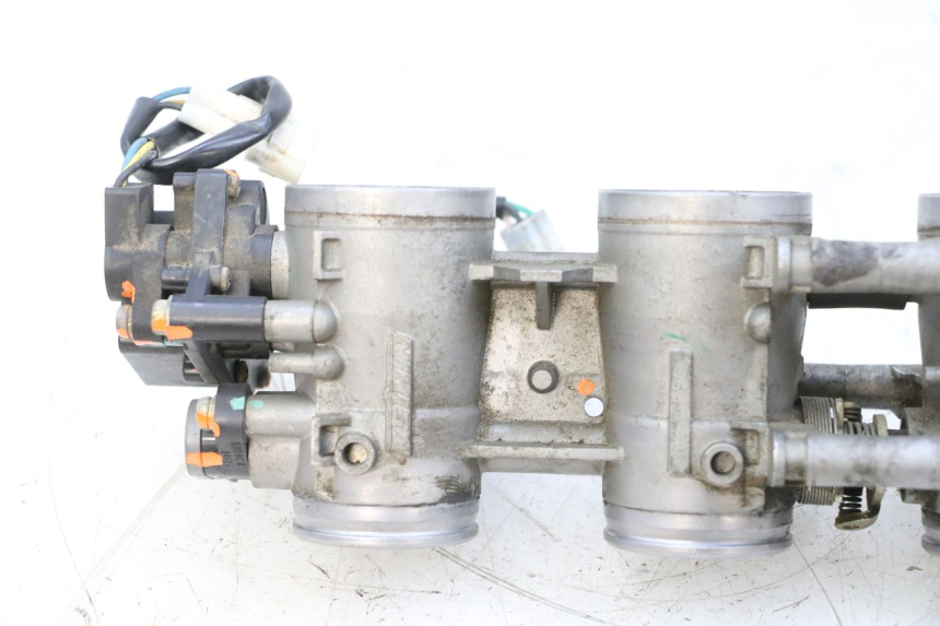 photo de INJECTIE SUZUKI GSXR GSX-R 1000 (2003 - 2004) - Bevestigingspunten