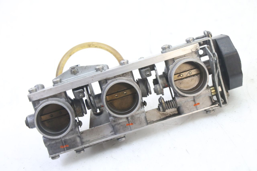 photo de INJECTIE BMW K 75 RT 750 (1989 - 1997) - Technische close-up