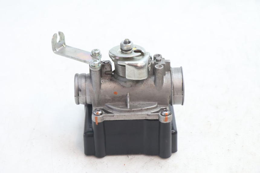 photo de INJECTIE PEUGEOT KISBEE 2T 50 (2018 - 2022) - Andere kijkhoek