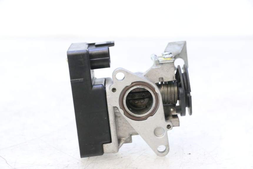 photo de INJECTIE PEUGEOT KISBEE 4T 50 (2018 - 2022) - Andere kijkhoek