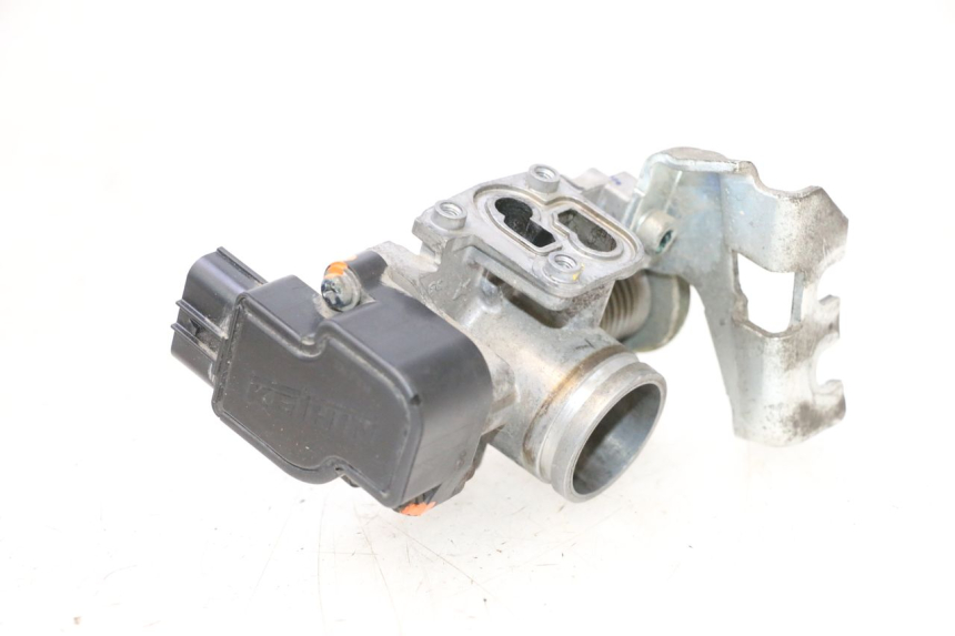 photo de INJECTIE HONDA PCX (JF57/JF64) 125 (2014 - 2018) - Bevestigingspunten