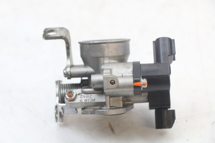 photo de INJECTIE PEUGEOT STREETZONE 4T 50 (2018 - 2023) - Detail van het onderdeel