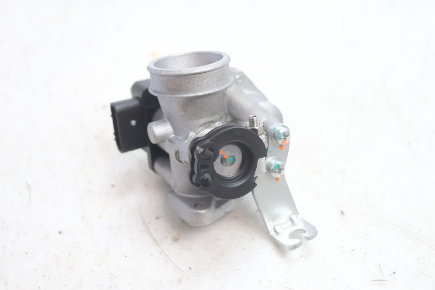photo de INJECTIE JM MOTORS R-MAX TECH 50 (2024 - 2026) - Bevestigingspunten