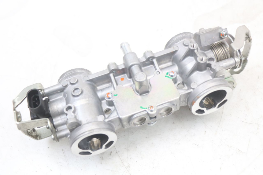 photo de INJECTIE ROYAL ENFIELD CONTINENTAL GT 650 (2019 - 2024) - Bevestigingspunten