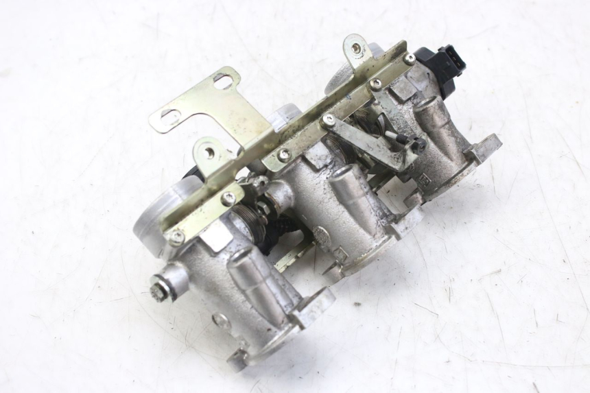 photo de INJECTIE TRIUMPH SPRINT ST 955 (1999 - 2001) - Bevestigingspunten