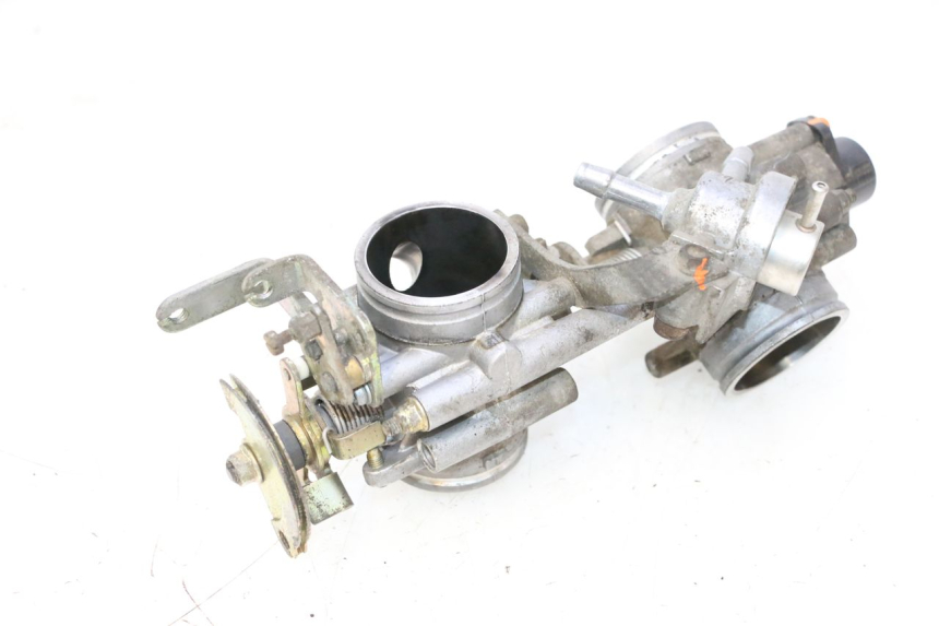 photo de INJECTIE DUCATI SS IE DS CARENEE 1000 (2002 - 2006) - Bevestigingspunten
