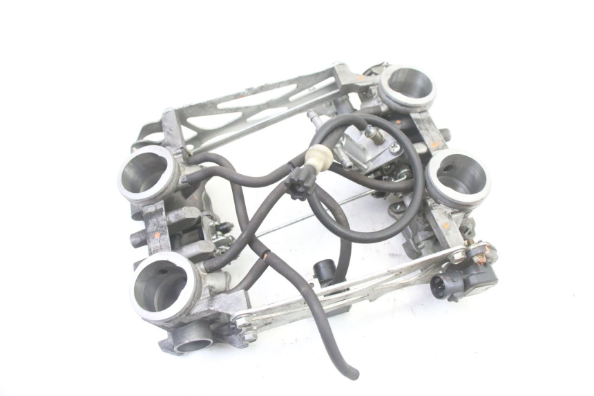 photo de INJECTIE HONDA ST PAN EUROPEAN 1300 (2002 - 2013) - Bevestigingspunten