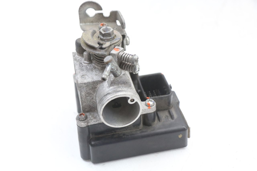 photo de INJECTIE KYMCO SUPER 8 4T 50 (2021 - 2024) - Technische close-up