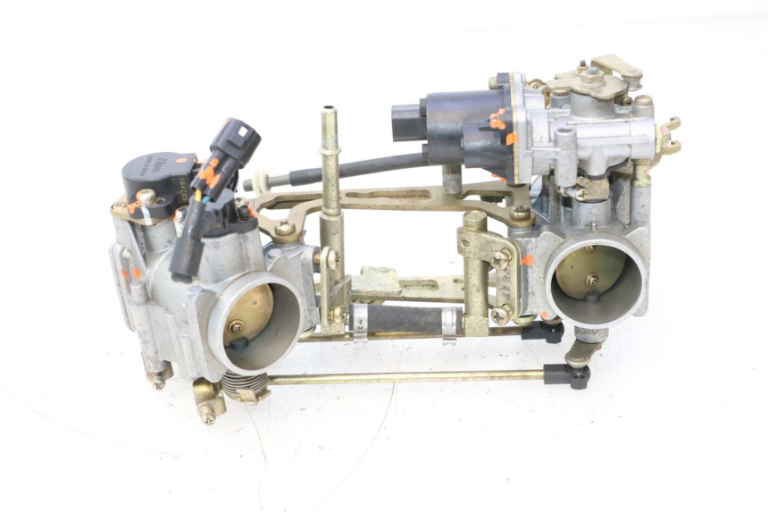 photo de INJECTIE SUZUKI SV S 650 (2003 - 2009) - Bevestigingspunten