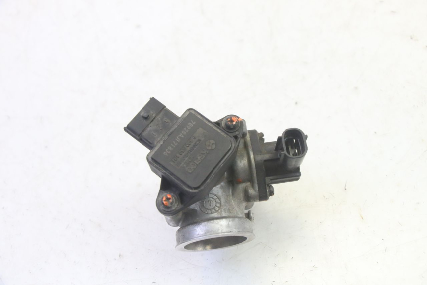 photo de INJECTIE DAELIM VJ ROADWIN FI 125 (2008 - 2017) - Bevestigingspunten