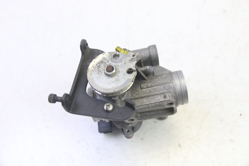 photo de INJECTIE YAMAHA X-MAX XMAX 125 (2010 - 2013) - Bevestigingspunten