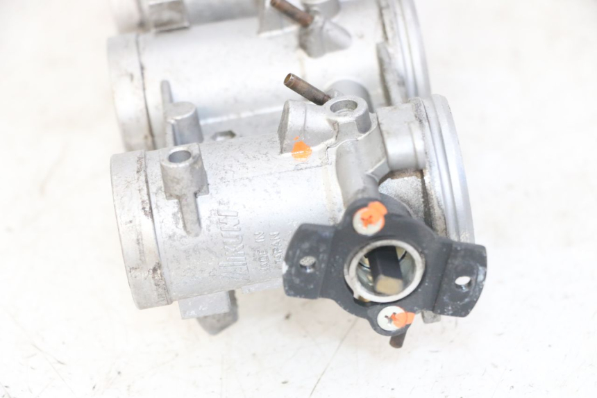 photo de INJECTIE YAMAHA XJ6 ABS 600 (2008 - 2016) - Detail van het onderdeel