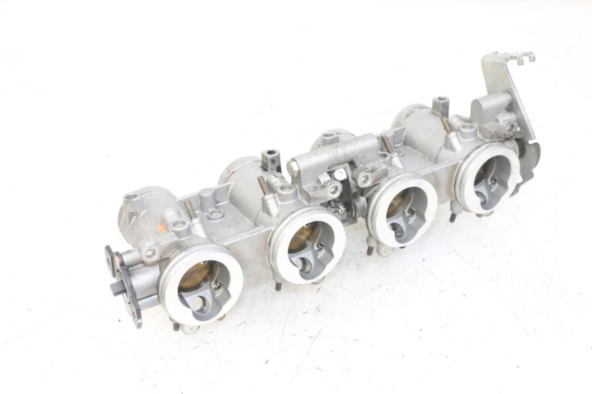 photo de INJECTIE YAMAHA XJ6 ABS 600 (2008 - 2016) - Bevestigingspunten