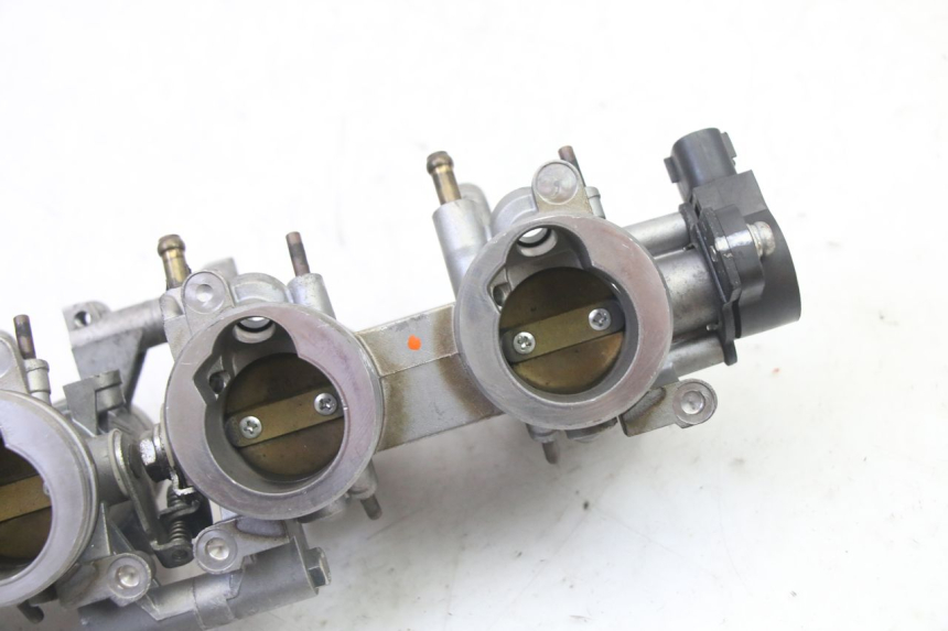 photo de INJECTIE YAMAHA XJ6 ABS 600 (2008 - 2016) - Zoom op gebruiksstaat