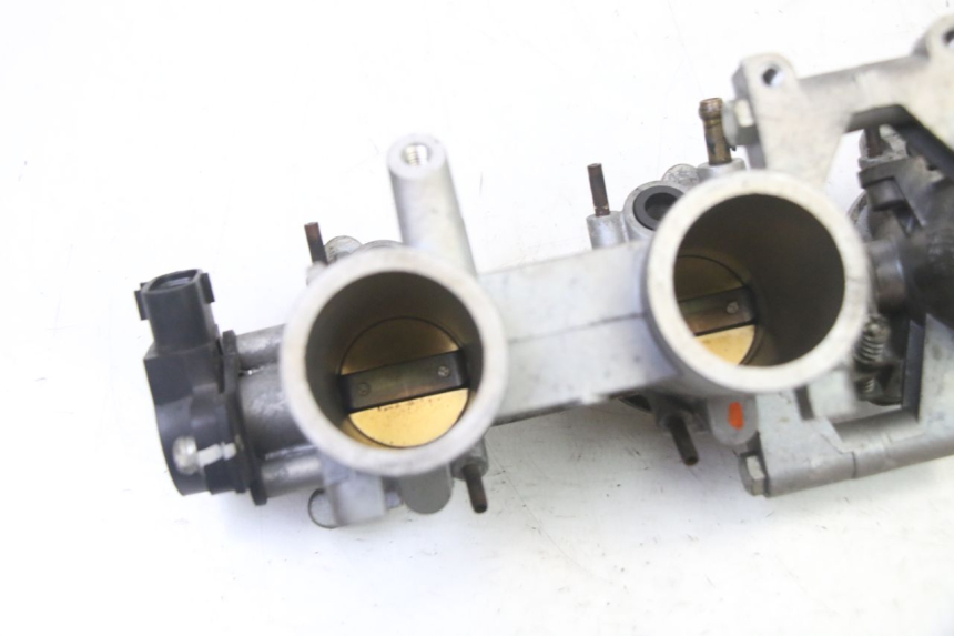 photo de INJECTIE YAMAHA XJ6 ABS 600 (2008 - 2016) - Gecontroleerd onderdeel