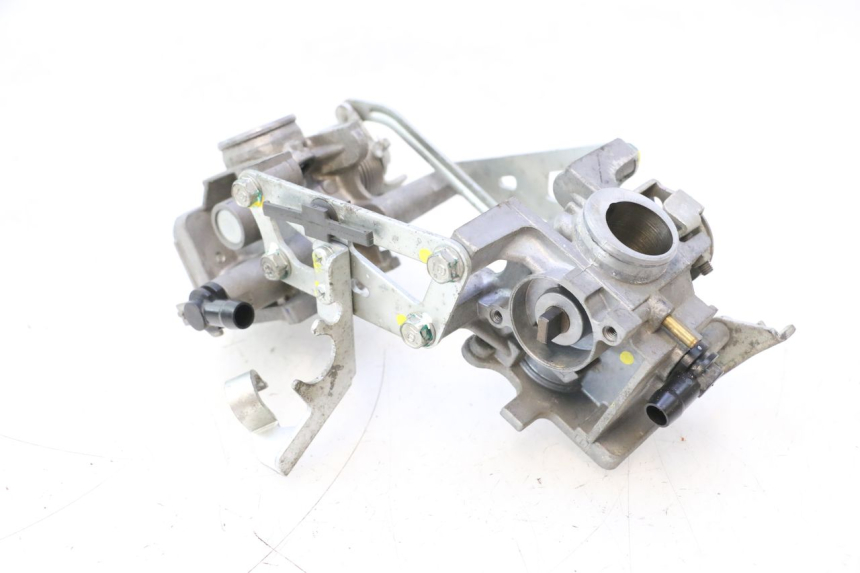 photo de INJECTIE HONDA XLV VARADERO 125 (2007 - 2012) - Kenmerkende details