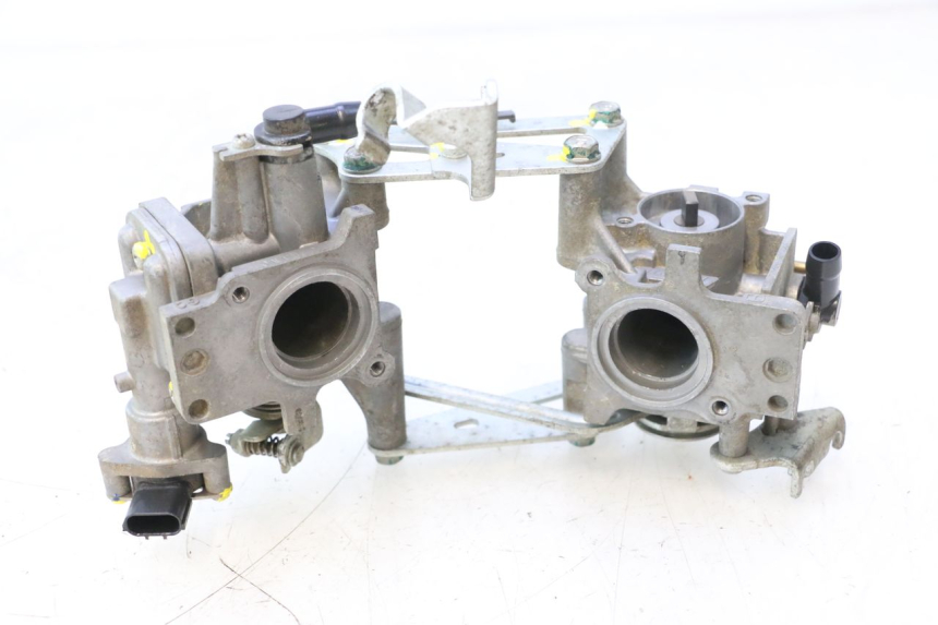 photo de INJECTIE HONDA XLV VARADERO 125 (2007 - 2012) - Bevestigingspunten