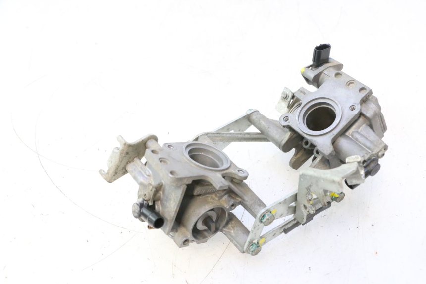 photo de INJECTIE HONDA XLV VARADERO 125 (2007 - 2012) - Markeringen en referenties