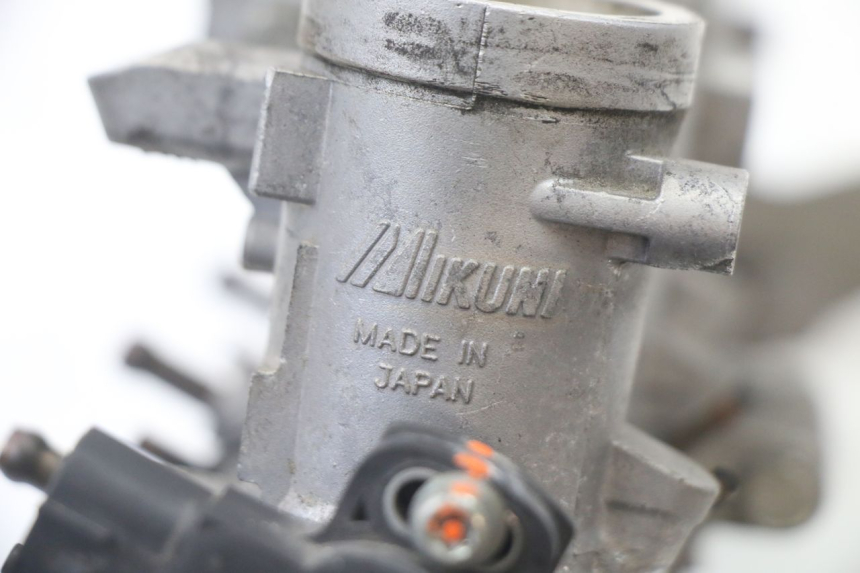 photo de INJECTIE YAMAHA XJ6 600 (2008 - 2016) - Detailaanzicht