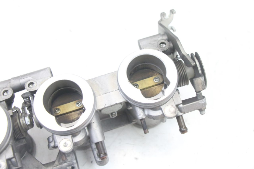 photo de INJECTIE YAMAHA XJ6 600 (2008 - 2016) - Zoom op gebruiksstaat