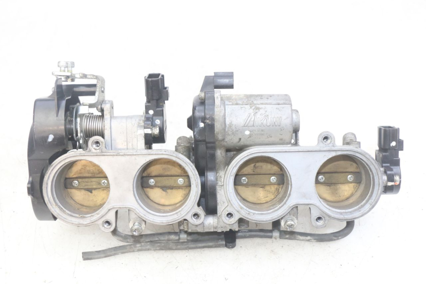 photo de INJECTIE YAMAHA YZF R1 1000 (2007 - 2008) - Technische close-up