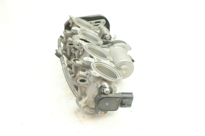 photo de INJECTIE YAMAHA YZF R6 600 (2008 - 2009) - Markeringen en referenties