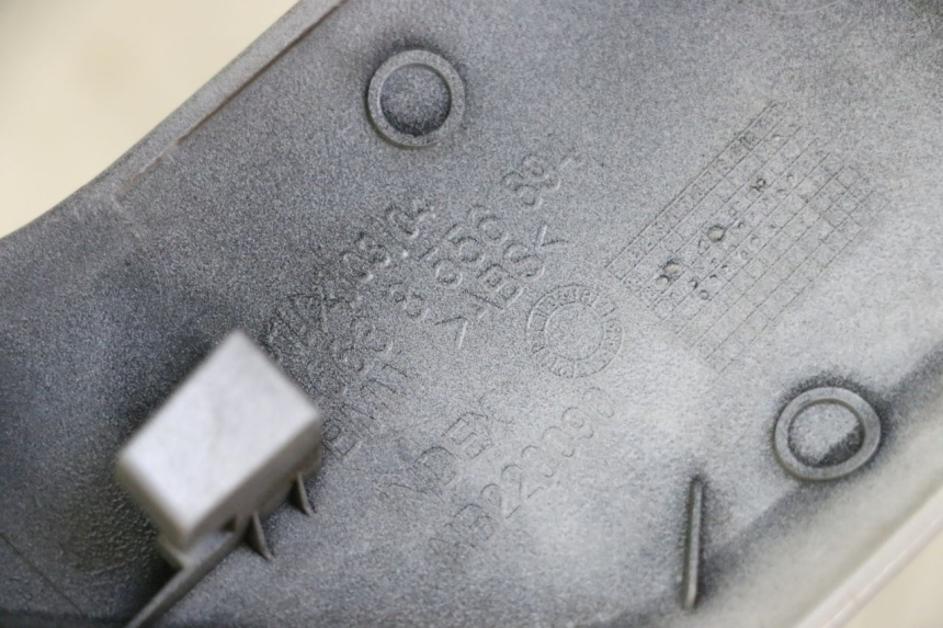 photo de BINNENKANT RECHTE VORKKOP BMW G310 R 310 (2016 - 2020) - Detail van het onderdeel