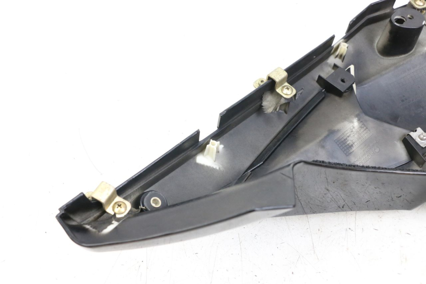 photo de BINNENKANT RECHTE VORKKOP HYOSUNG GTR 125 (2006 - 2008) - Overzicht