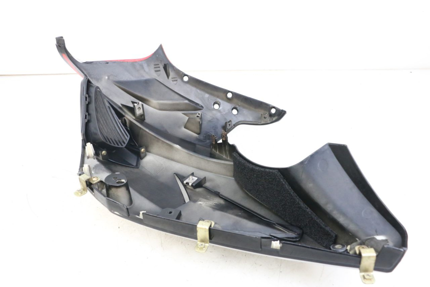 photo de BINNENKANT RECHTE VORKKOP HYOSUNG GTR 125 (2006 - 2008) - Staat van het oppervlak