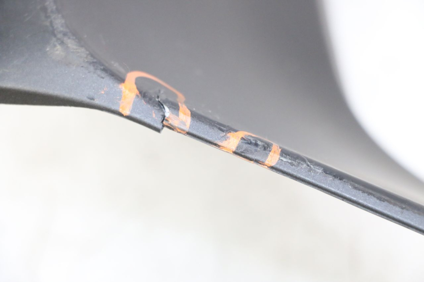 photo de BINNENKANT RECHTE VORKKOP YAMAHA XMAX X-MAX 125 (2021 - 2025) - Detail van het onderdeel