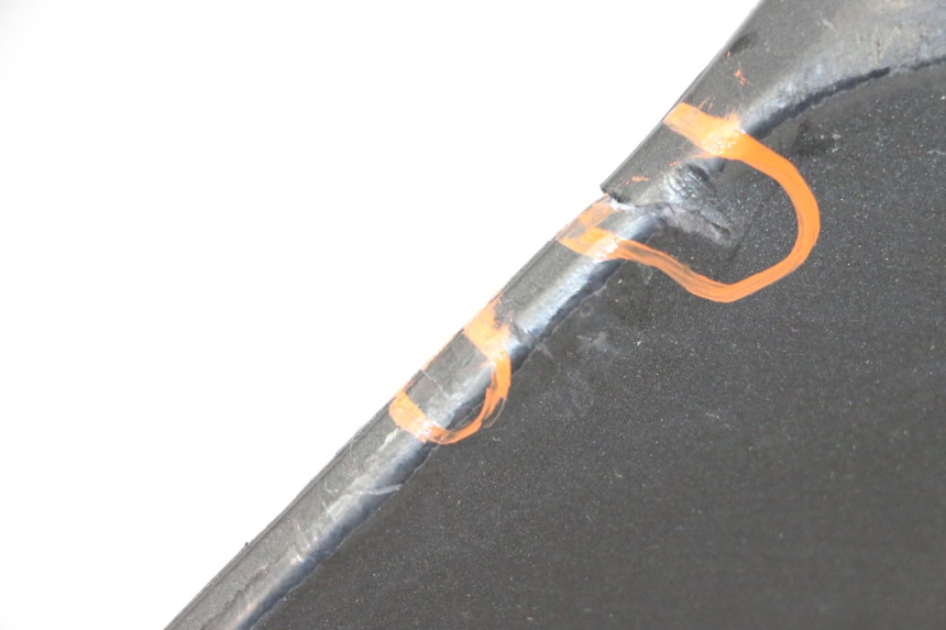 photo de BINNENKANT RECHTE VORKKOP YAMAHA XMAX X-MAX 125 (2021 - 2025) - Kenmerkende details