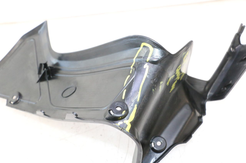 photo de BINNENKOP VAN DE LINKER VORKKOP YAMAHA FZ8 800 (2010 - 2016) - Bevestigingspunten