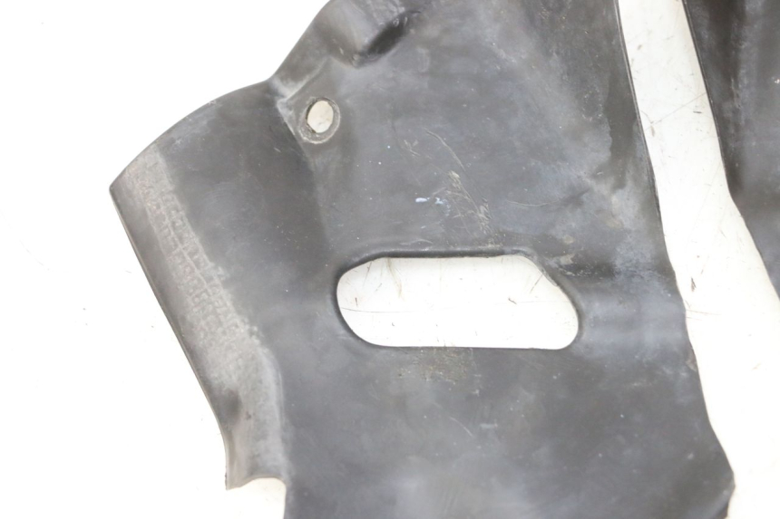 photo de BINNENKANT VOORVORKKOP TRIUMPH SPRINT 900 (1995 - 1998) - Zoom op gebruiksstaat