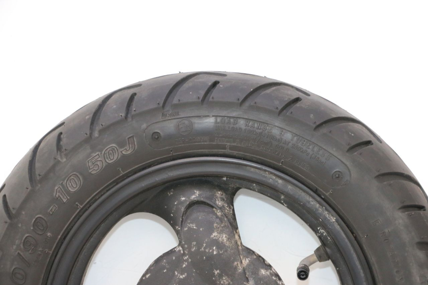 photo de ACHTERWIEL EN BAND KYMCO AGILITY 4T 10" 50 (2005 - 2018) - Detailaanzicht