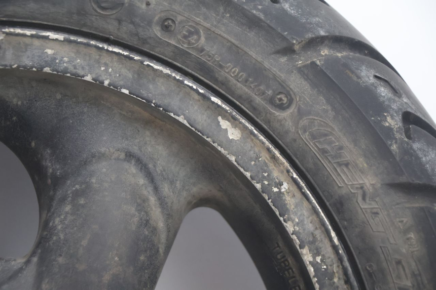 photo de ACHTERWIELVELG EN BAND KYMCO AGILITY 4T 50 (2005 - 2018) - Overzicht