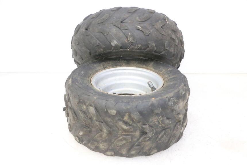 photo de ACHTERWIELVELG EN BAND KEROX BAZOOKA 110 - Detail van het onderdeel