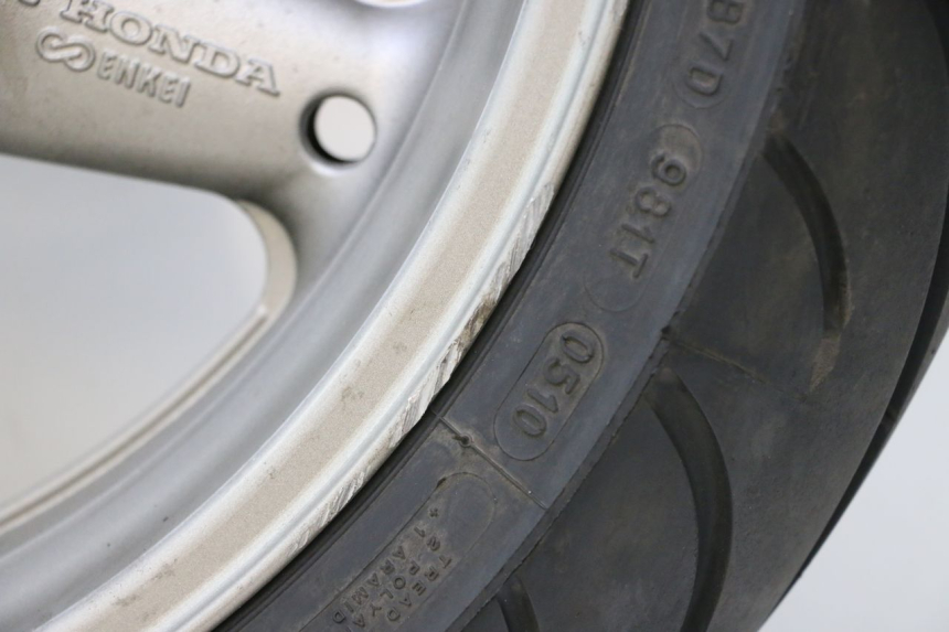 photo de ACHTERVELG EN BAND HONDA CB F HORNET 600 (2005 - 2006) - Focus op structuur