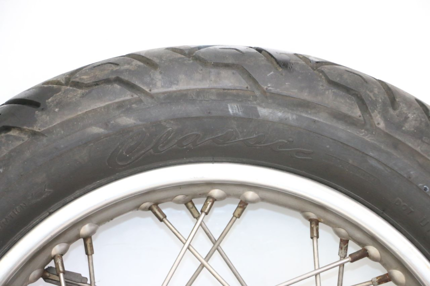 photo de ACHTERWIELVELG EN BAND APRILIA CLASSIC 125 (1995 - 2001) - Zoom op kwaliteit