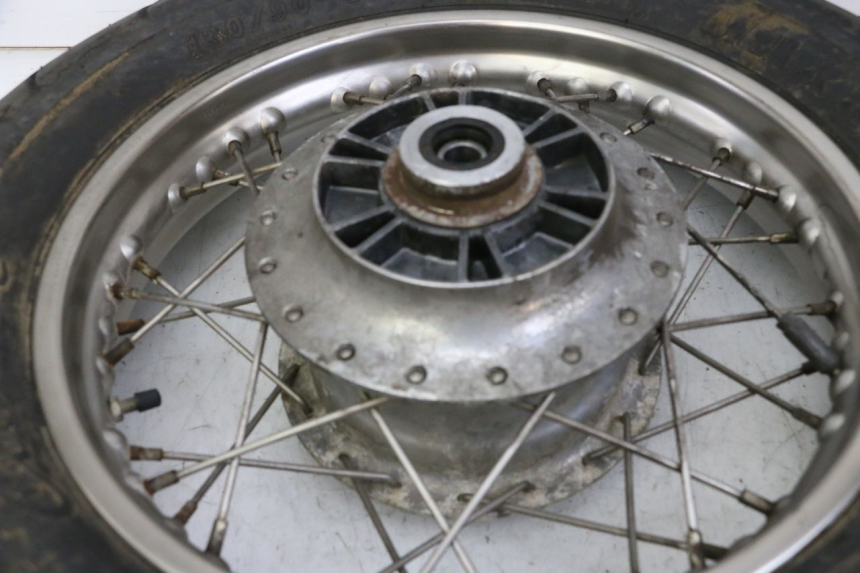 photo de ACHTERWIELVELG EN BAND APRILIA CLASSIC 125 (1995 - 2001) - Andere kijkhoek