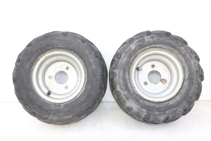 photo de ACHTERWIELVELG EN BAND SPEEDY DELUXE 125 - Hoofdaanzicht