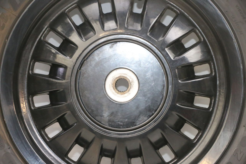 photo de ACHTERWIELVELG EN BAND PEUGEOT DJANGO 4T 50 (2014 - 2019) - Focus op structuur